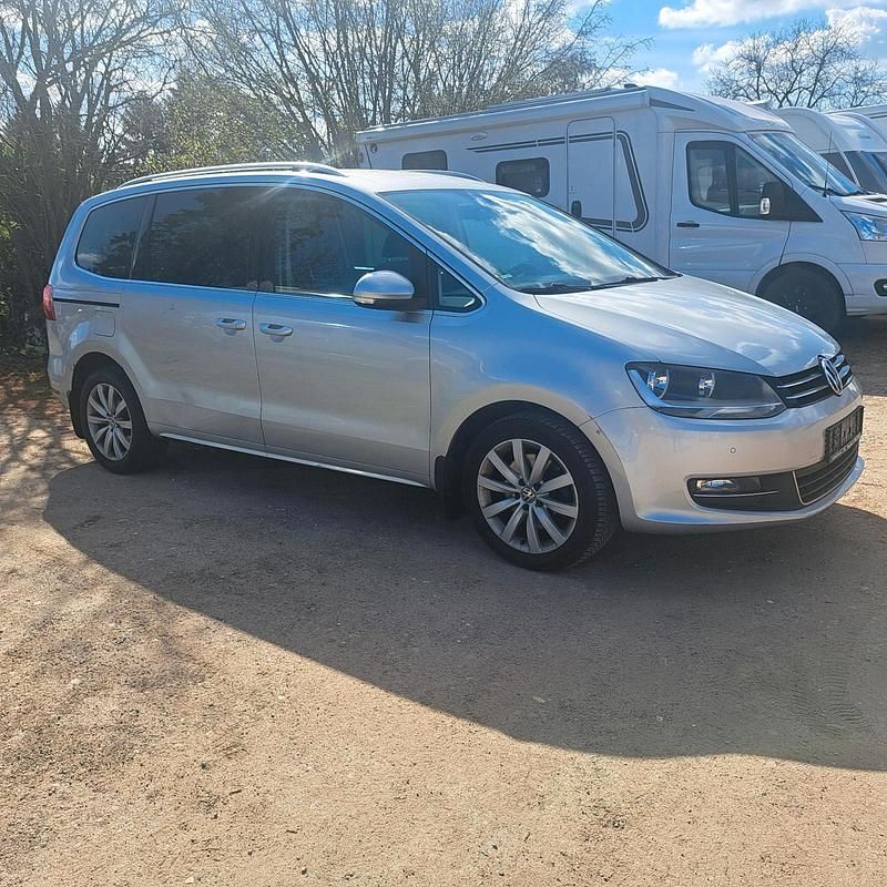 Gebraucht VW Sharan 140 PS (102 kW) 2012 Silber Van / Kleinbus