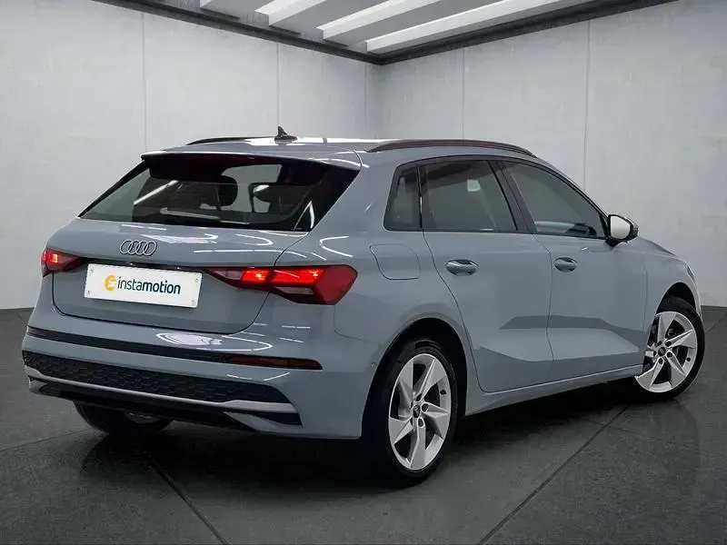 Gebraucht Audi A3 Sportback 150 PS (110 kW) 2025 Grau Kleinwagen
