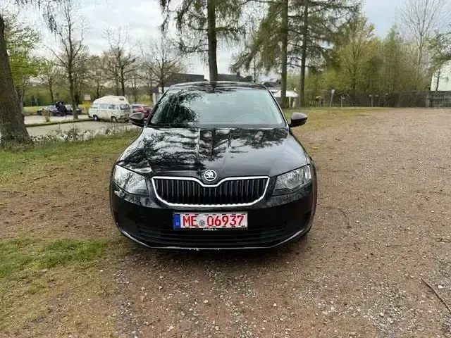 Gebraucht Skoda Octavia 150 PS (110 kW) 2014 Schwarz Kombi