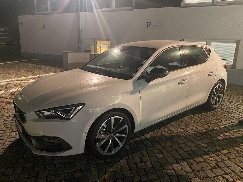 Gebraucht Seat Leon FR 150 PS (110 kW) 2021 Weiß Limousine