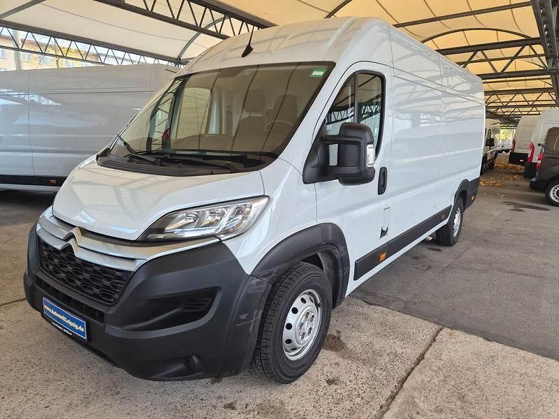 Weiß Gebraucht 2024 Citroën Jumper Van / Kleinbus | 19.899 € (Superpreis) - Bild 1/4