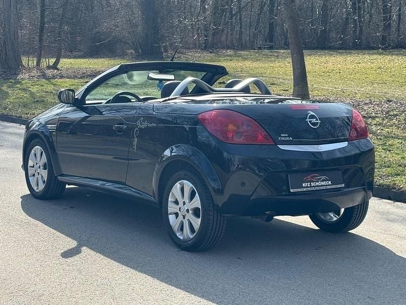 Gebraucht Opel Tigra Basis 90 PS (66 kW) 2009 Schwarz Cabrio