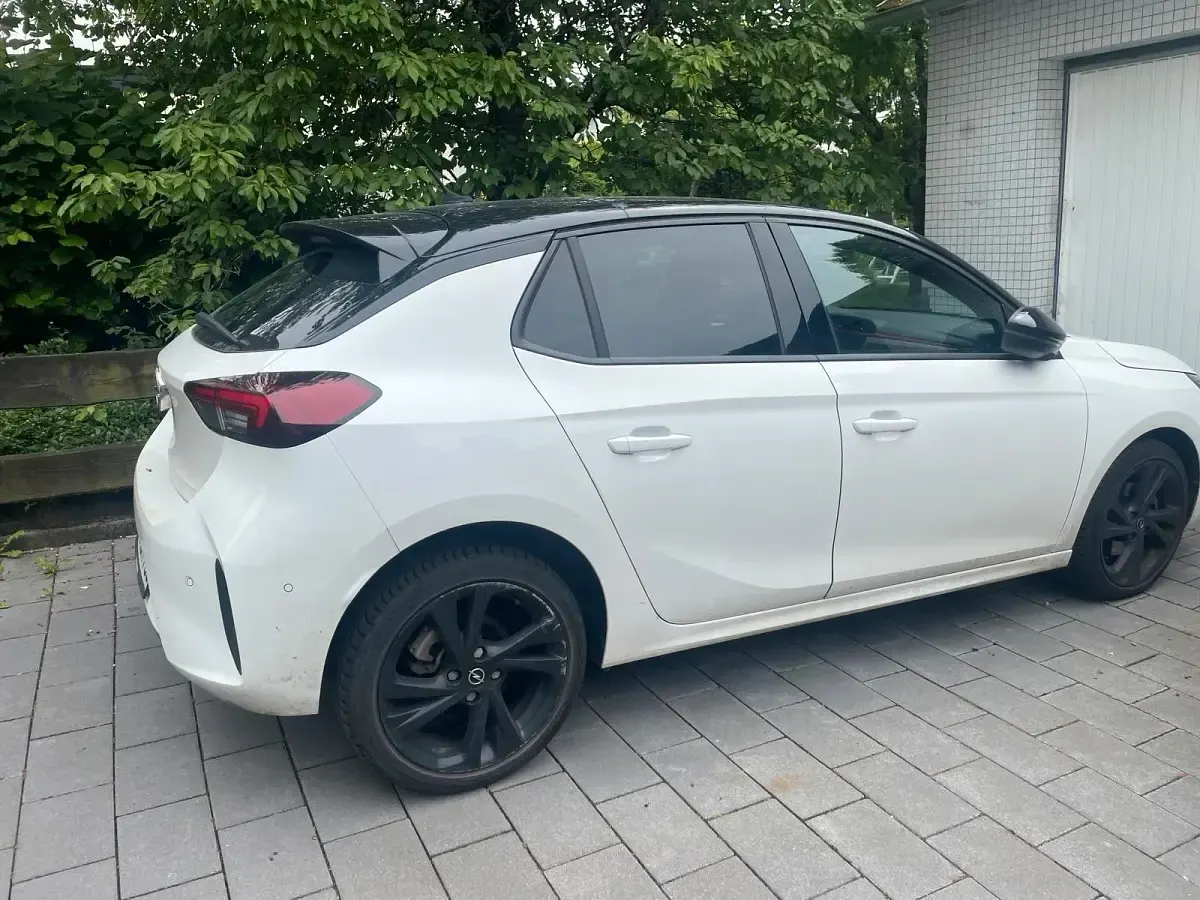 Gebraucht Opel Corsa GS Line 105 PS (77 kW) 2022 Weiß Kleinwagen