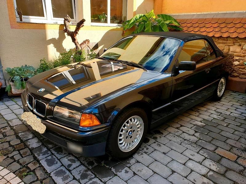 Gebraucht BMW 325 Cabriolet 192 PS (141 kW) 1993 Schwarz Cabrio