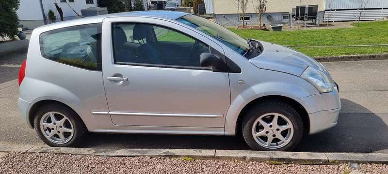Silber Gebraucht 2008 Citroën C2 Comfort Kleinwagen | 1.750 € (Etwas zu teuer) - Bild 1/4