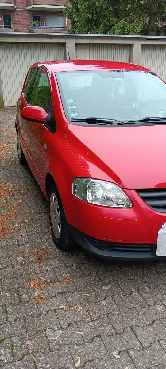 Gebraucht VW Fox Refresh 75 PS (55 kW) 2009 Rot Kleinwagen