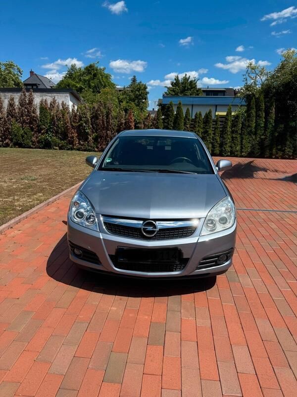 Silber Gebraucht 2006 Opel Vectra Limousine | 3.800 € (Etwas zu teuer) - Bild 1/4