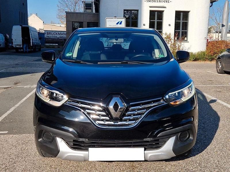 Gebraucht Renault Kadjar Life 131 PS (96 kW) 2018 Schwarz SUV