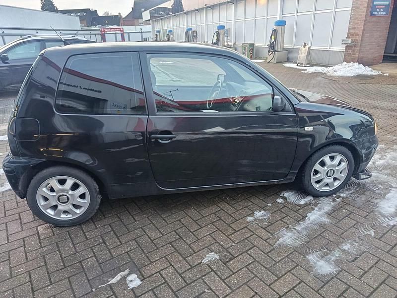 Schwarz Gebraucht 2002 Seat Arosa Kleinwagen | 1.300 € (Etwas zu teuer) - Bild 1/4