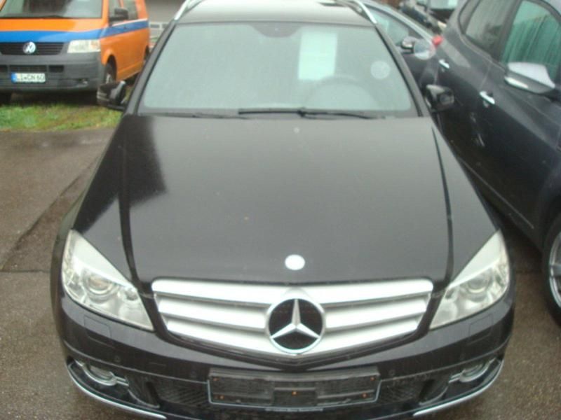 Schwarz Gebraucht 2010 Mercedes C350 Kombi | 7.250 € (Fairer Preis) - Bild 1/4