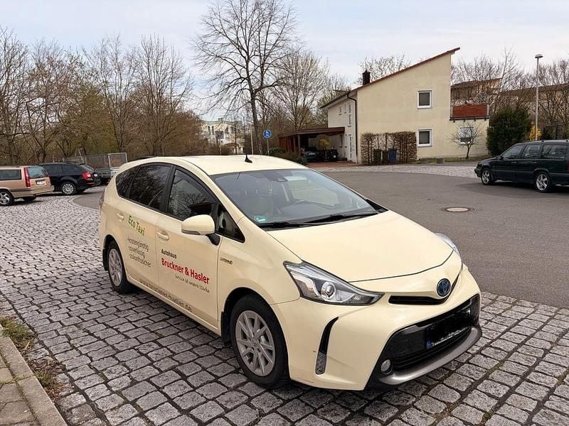 Gebraucht Toyota Prius+ 99 PS (72 kW) 2021 Beige Van / Kleinbus