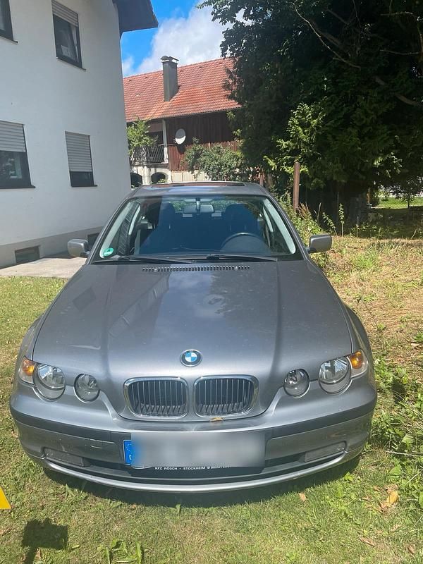 Grau Gebraucht 2004 BMW 316 Compact Kleinwagen | 1.750 € (Guter Preis) - Bild 1/4