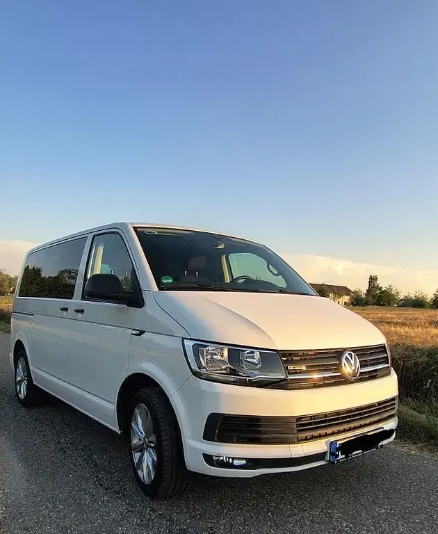 Gebraucht VW Multivan 150 PS (110 kW) 2018 Weiß Van / Kleinbus