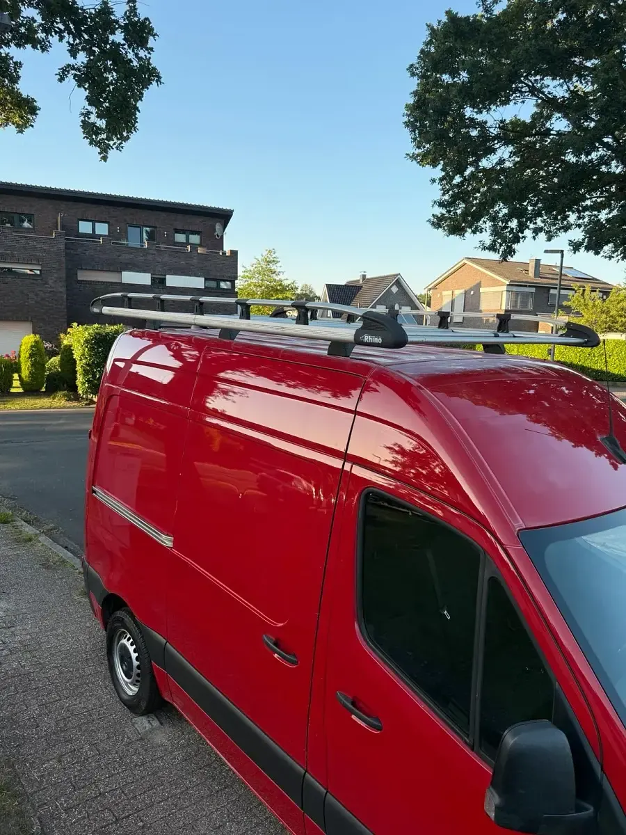 Gebraucht Mercedes Sprinter 143 PS (105 kW) 2020 Rot Van