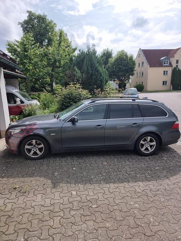 Silber Gebraucht 2008 BMW 530 Kombi | 3.000 € (Fairer Preis) - Bild 1/4