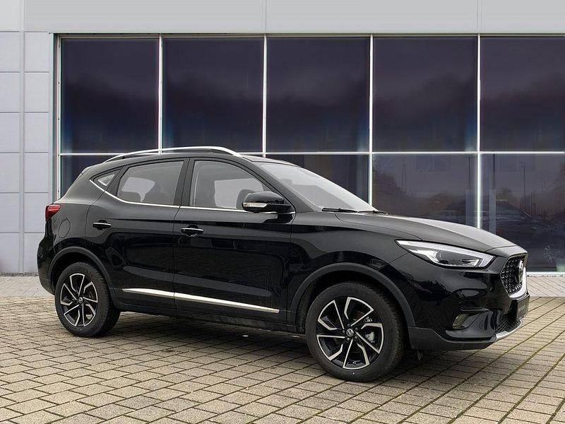 Gebraucht MG ZS Luxury 111 PS (81 kW) 2024 Pebble black (metallic) SUV