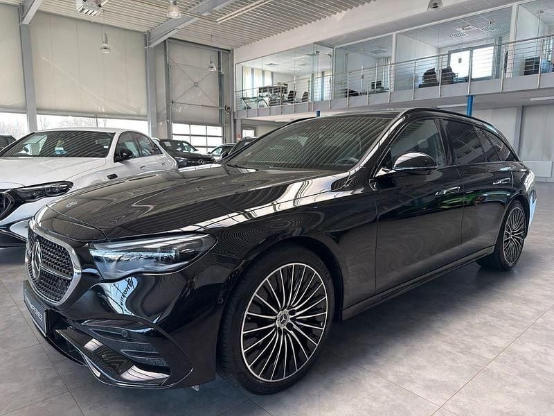 Gebraucht Mercedes E300 AMG Line Premium Plus 197 PS (144 kW) 2025 Schwarz Kombi