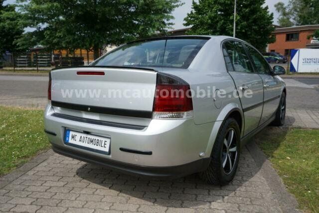 Gebraucht Opel Vectra Elegance 125 PS (91 kW) 2004 Silber metallic Limousine