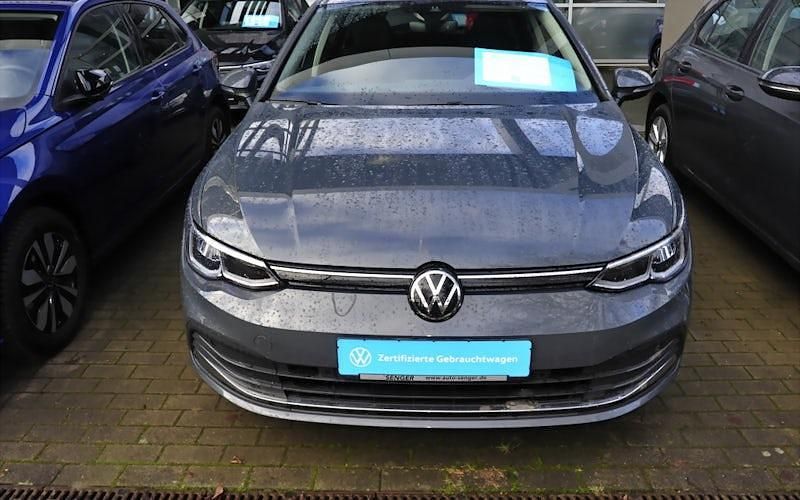 Gebraucht VW Golf VIII Move 110 PS (80 kW) 2023 Grau Kombi