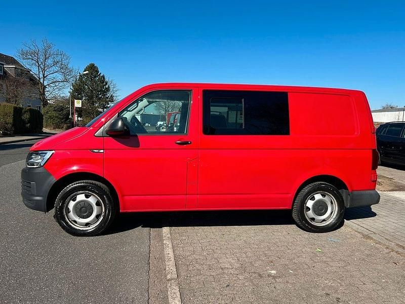 Gebraucht VW Transporter 204 PS (150 kW) 2018 Rot Van