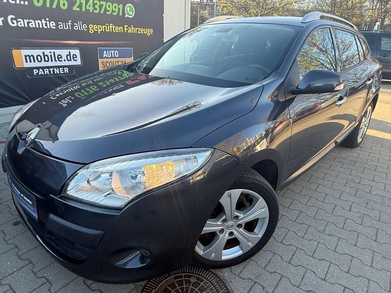 Gebraucht Renault Mégane III Dynamique 131 PS (96 kW) 2012 Grau Kombi