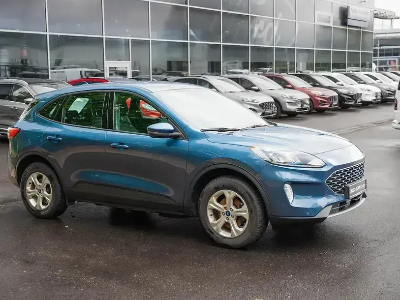 Gebraucht Ford Kuga Cool & Connect 225 PS (165 kW) 2022 Blau SUV
