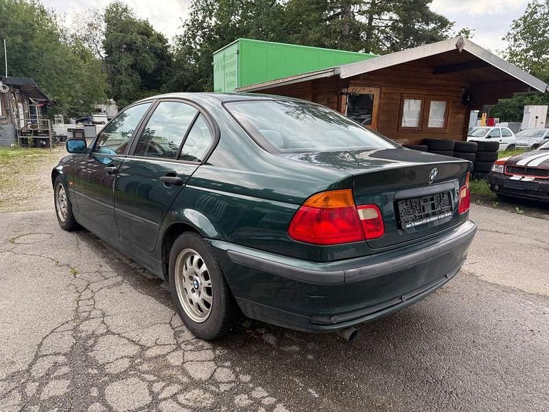 Gebraucht BMW 318 118 PS (86 kW) 1998 Limousine