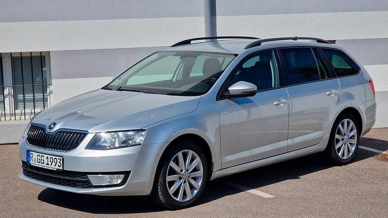 Gebraucht Skoda Octavia 150 PS (110 kW) 2016 Silber Kleinwagen