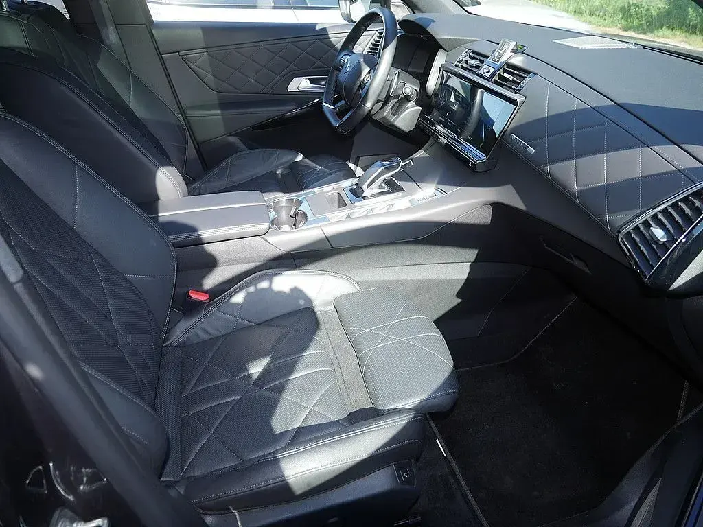 Gebraucht DS Automobiles DS7 Crossback 299 PS (219 kW) 2022 Grau SUV
