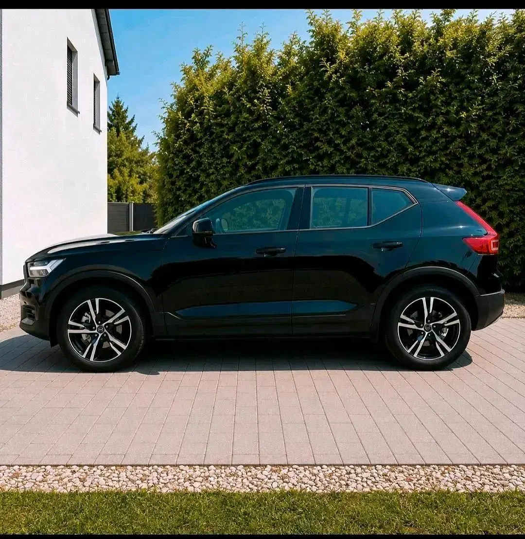 Gebraucht Volvo XC40 R-Design 163 PS (119 kW) 2020 Schwarz SUV