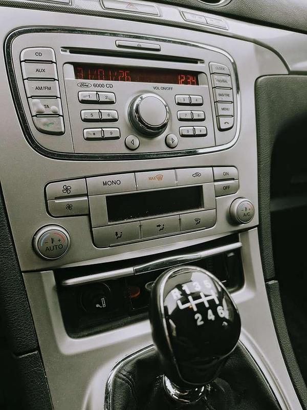 Gebraucht Ford Galaxy 140 PS (102 kW) 2010 Van / Kleinbus