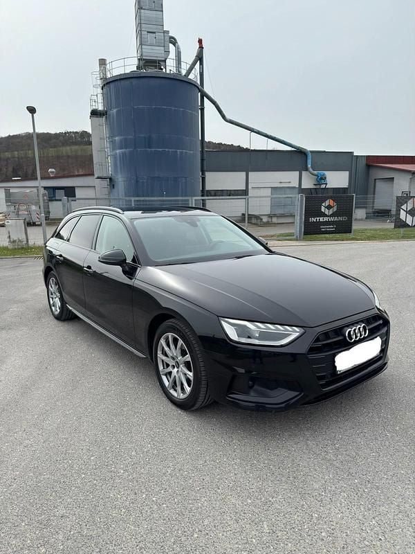 Gebraucht Audi A4 S-Line 136 PS (100 kW) 2022 Schwarz Kombi