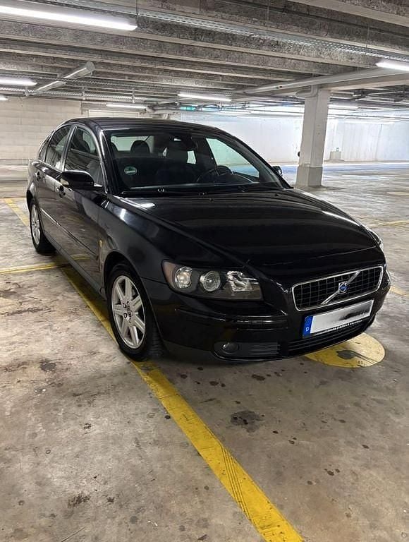 Schwarz Gebraucht 2004 Volvo S40 Limousine | 2.999 € (Etwas zu teuer) - Bild 1/4