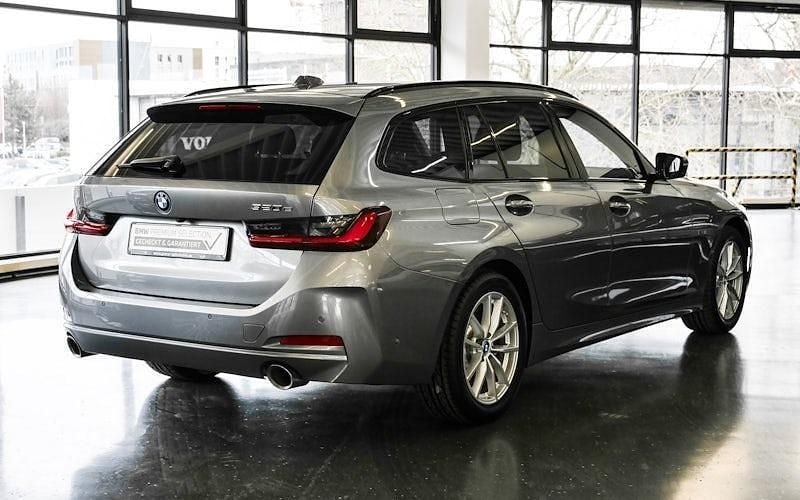 Gebraucht BMW 320e Shadowline 204 PS (150 kW) 2022 Grau Limousine