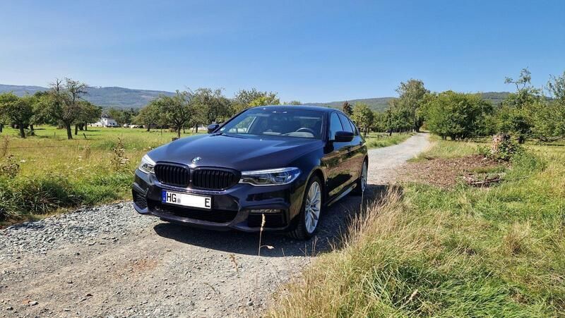 Schwarz Gebraucht 2019 BMW 530e M Sport Limousine | 27.950 € (Superpreis) - Bild 1/4