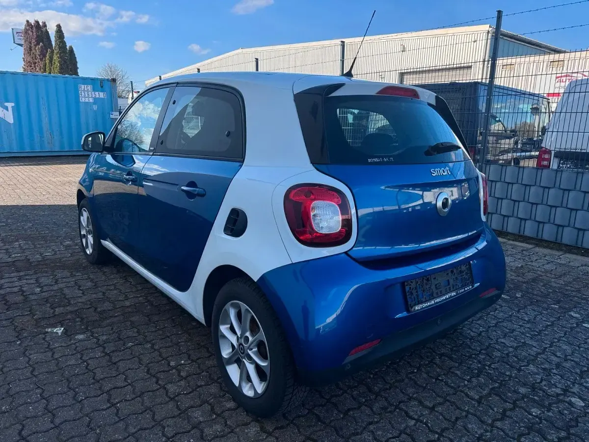 Usata Smart ForFour Basis 90 CV (66 kW) 2015 Blu Utilitaria