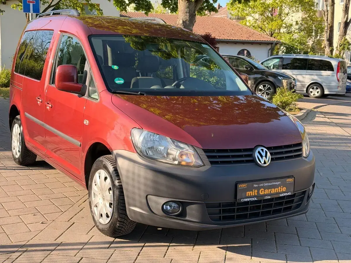 Gebraucht VW Caddy Trendline 105 PS (77 kW) 2011 Rot Van / Kleinbus