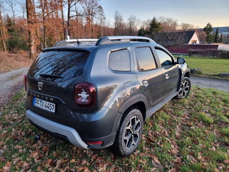 Gebraucht Dacia Duster Prestige 116 PS (85 kW) 2019 Grau SUV