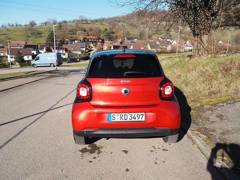 Gebraucht Smart ForFour Passion 71 PS (52 kW) 2016 Rot Kleinwagen