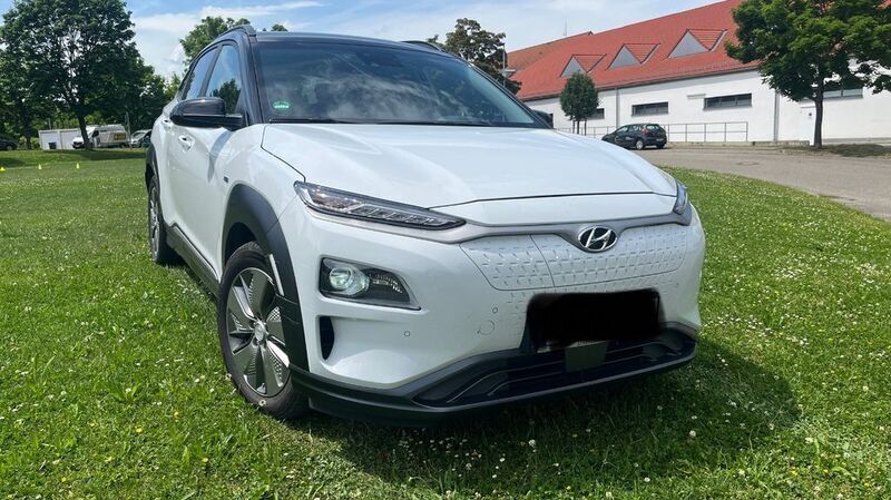 Weiß Gebraucht 2019 Hyundai Kona Premium SUV | 19.499 € (Fairer Preis) - Bild 1/4