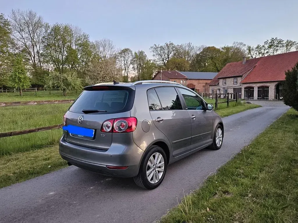 Gebraucht VW Golf Plus Cross 105 PS (77 kW) 2012 Grau Van / Kleinbus