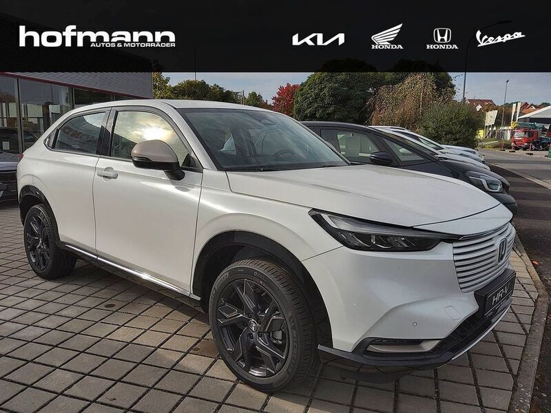 Platinum white p Gebraucht 2023 Honda HR-V Advance SUV | 33.990 € (Teuer) - Bild 1/4