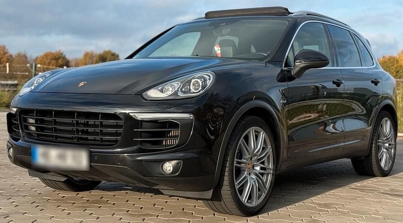 Second-hand Porsche Cayenne 2016 Negru SUV