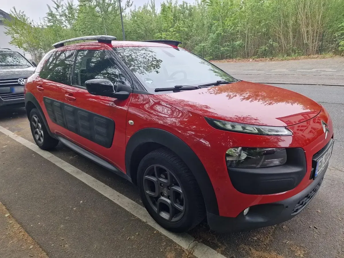 Używany Citroën C4 110 KM (80 kW) 2015 Czerwony SUV