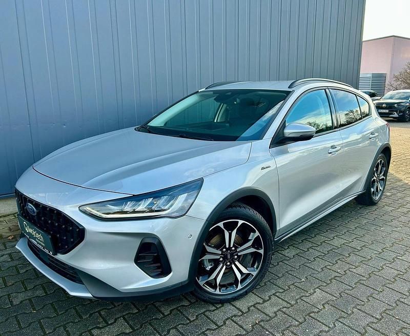 Gebraucht Ford Focus Active 155 PS (114 kW) 2022 Silber Limousine