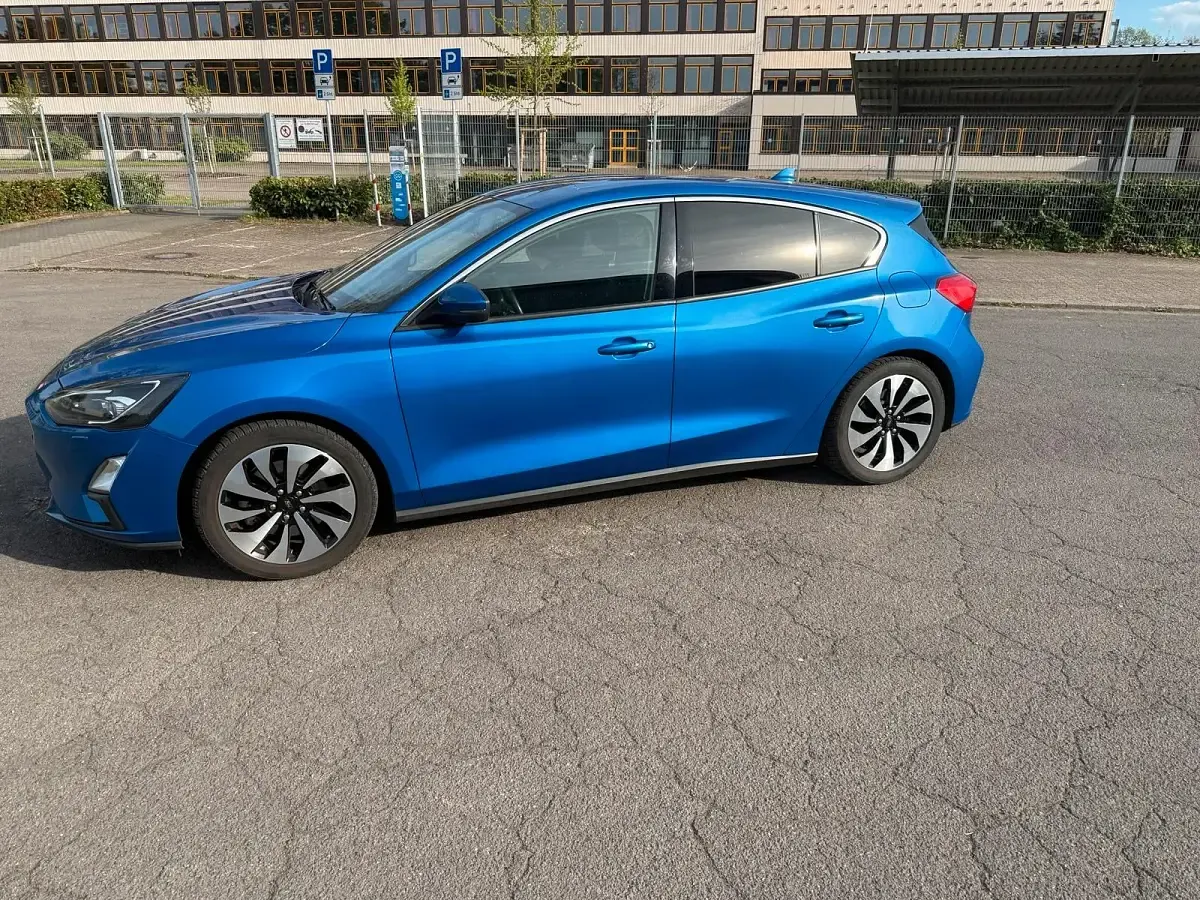 Gebraucht Ford Focus 150 PS (110 kW) 2019 Blau Limousine