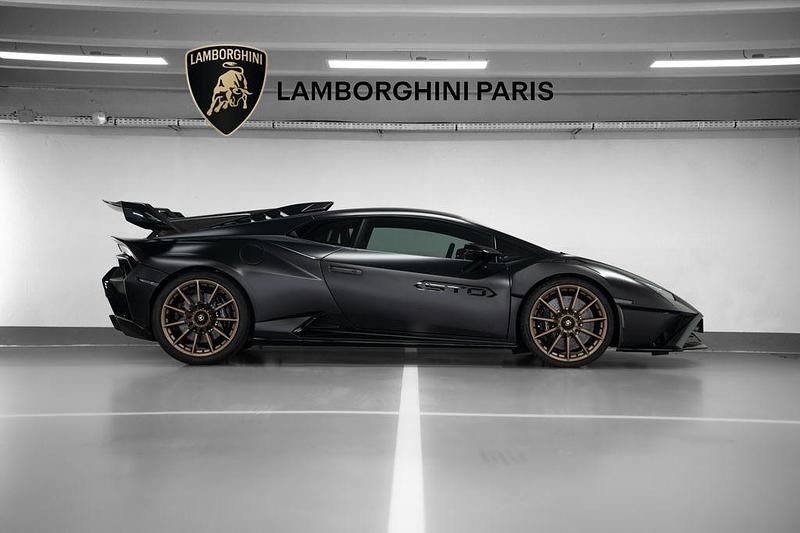 Gebraucht Lamborghini Huracán 640 PS (470 kW) 2022 Schwarz