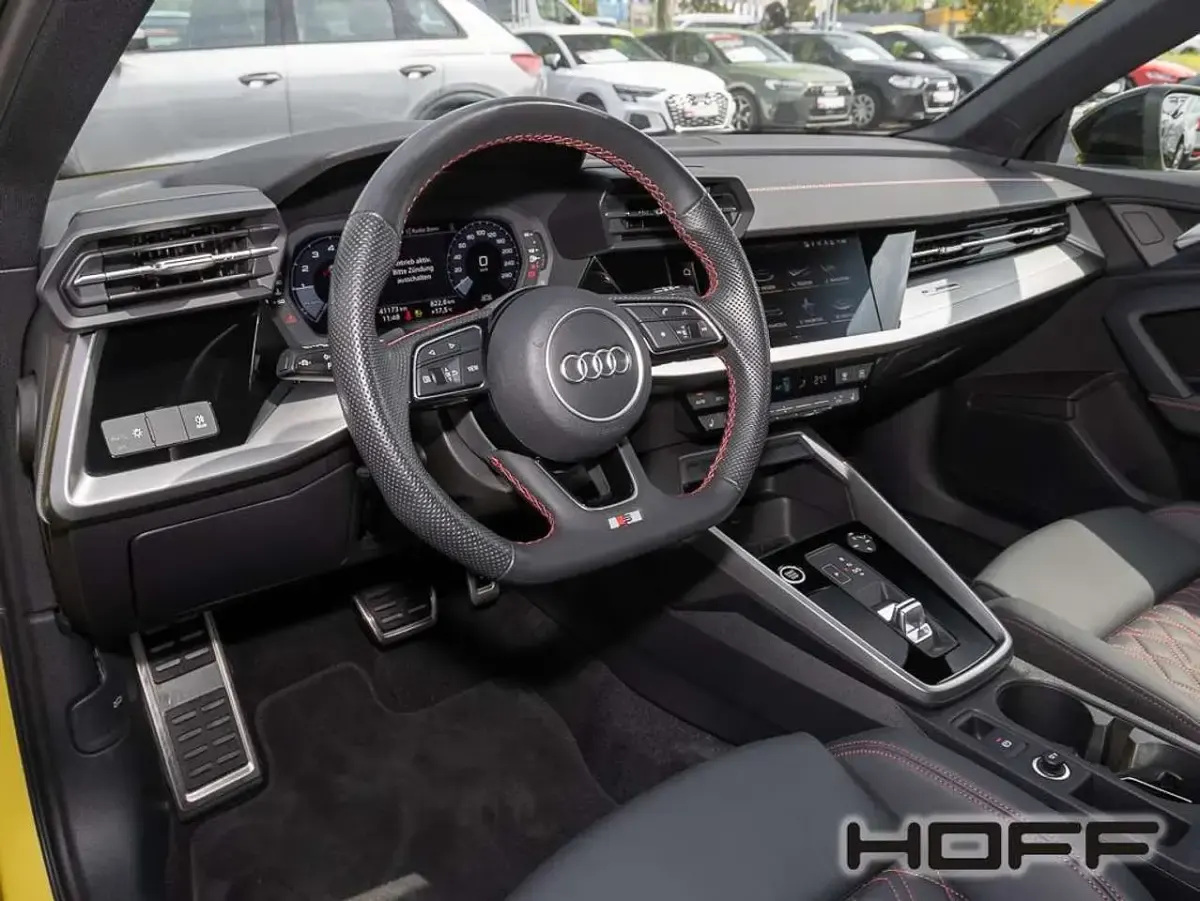 Gebraucht Audi A3 Advanced Plus 150 PS (110 kW) 2023 Pythongelb metallic Limousine