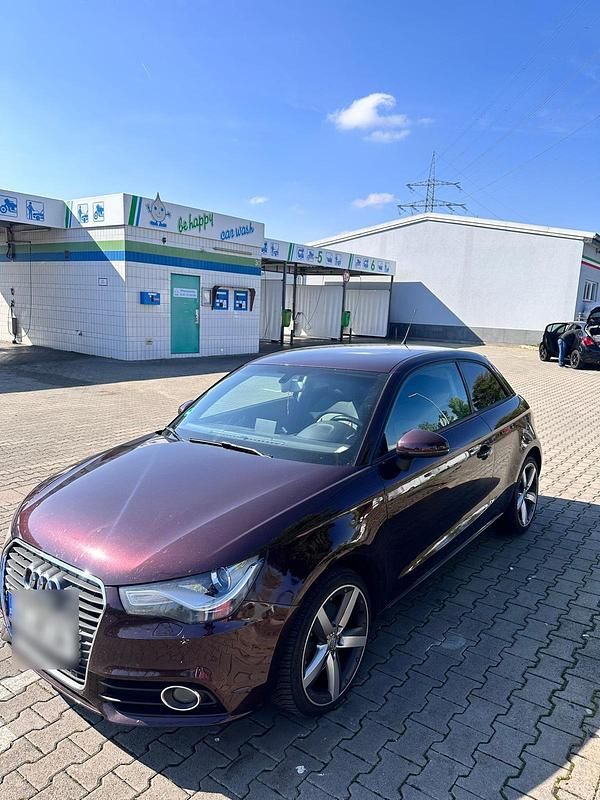 Gebraucht Audi A1 123 PS (90 kW) 2012 Violet Kleinwagen