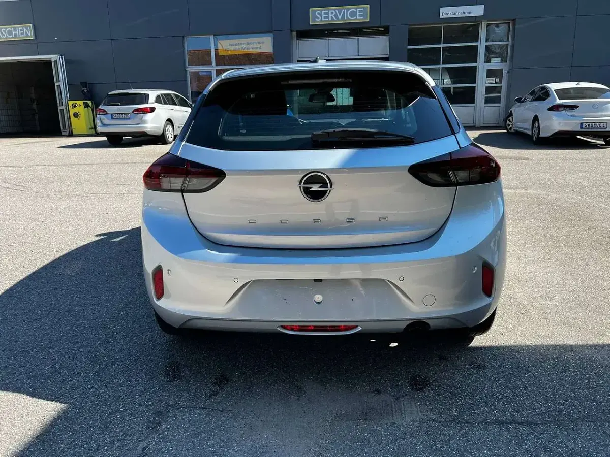 Gebraucht Opel Corsa 75 PS (55 kW) 2024 Kristall silber Kleinwagen